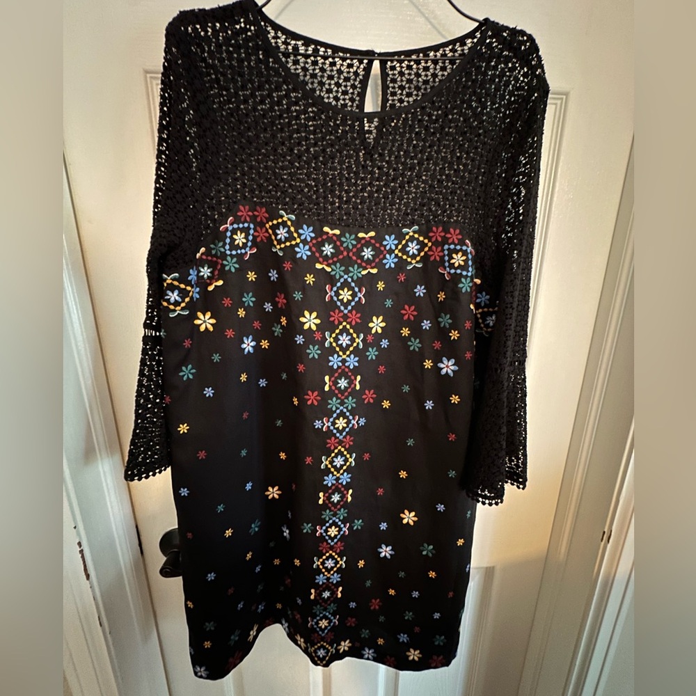 Anthropologie black dress size 14 ( runs small) embroidered floral